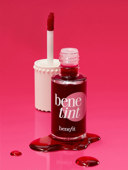 Benefit Benetint bottle with applicator detail
